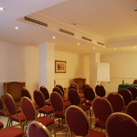 Sunrise Hotel Рим Удобства фото