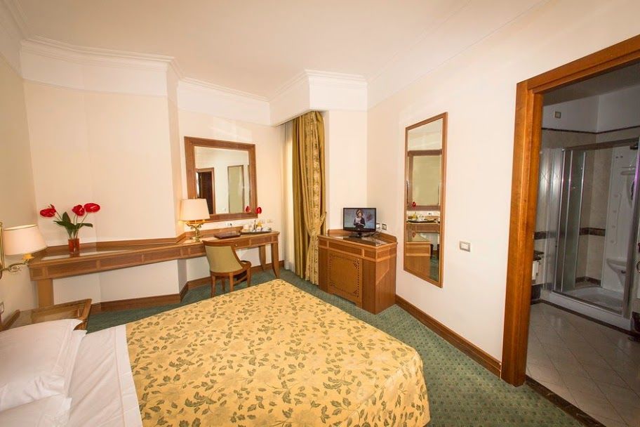 Sunrise Hotel Рим Экстерьер фото